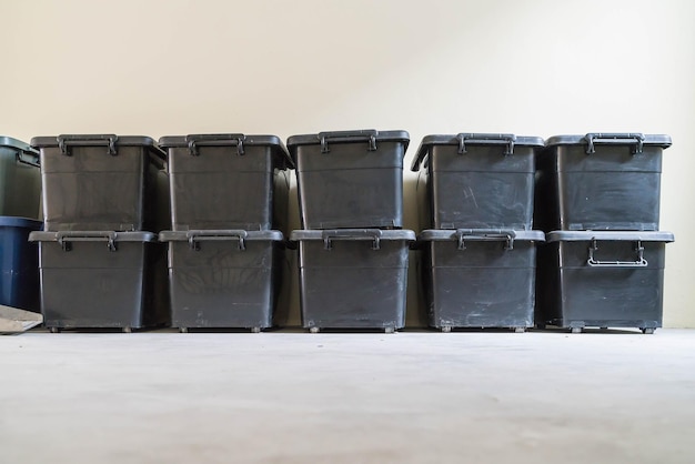 The Use of Containers for Item Storage in Self Storage